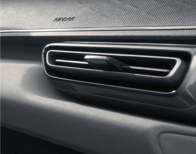 byd dolphin surf interior 03 l