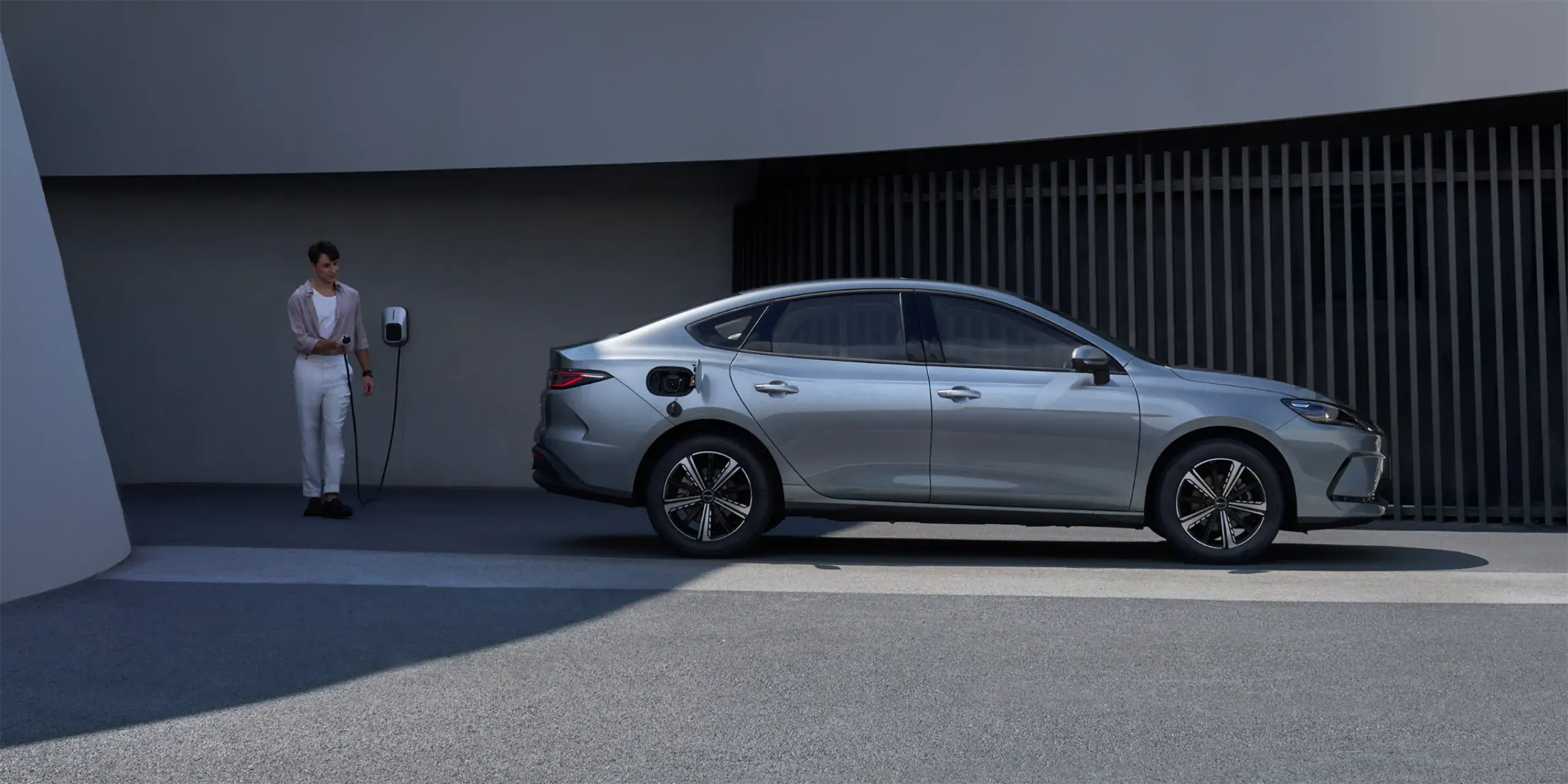 byd seal 5 dm i charging 01