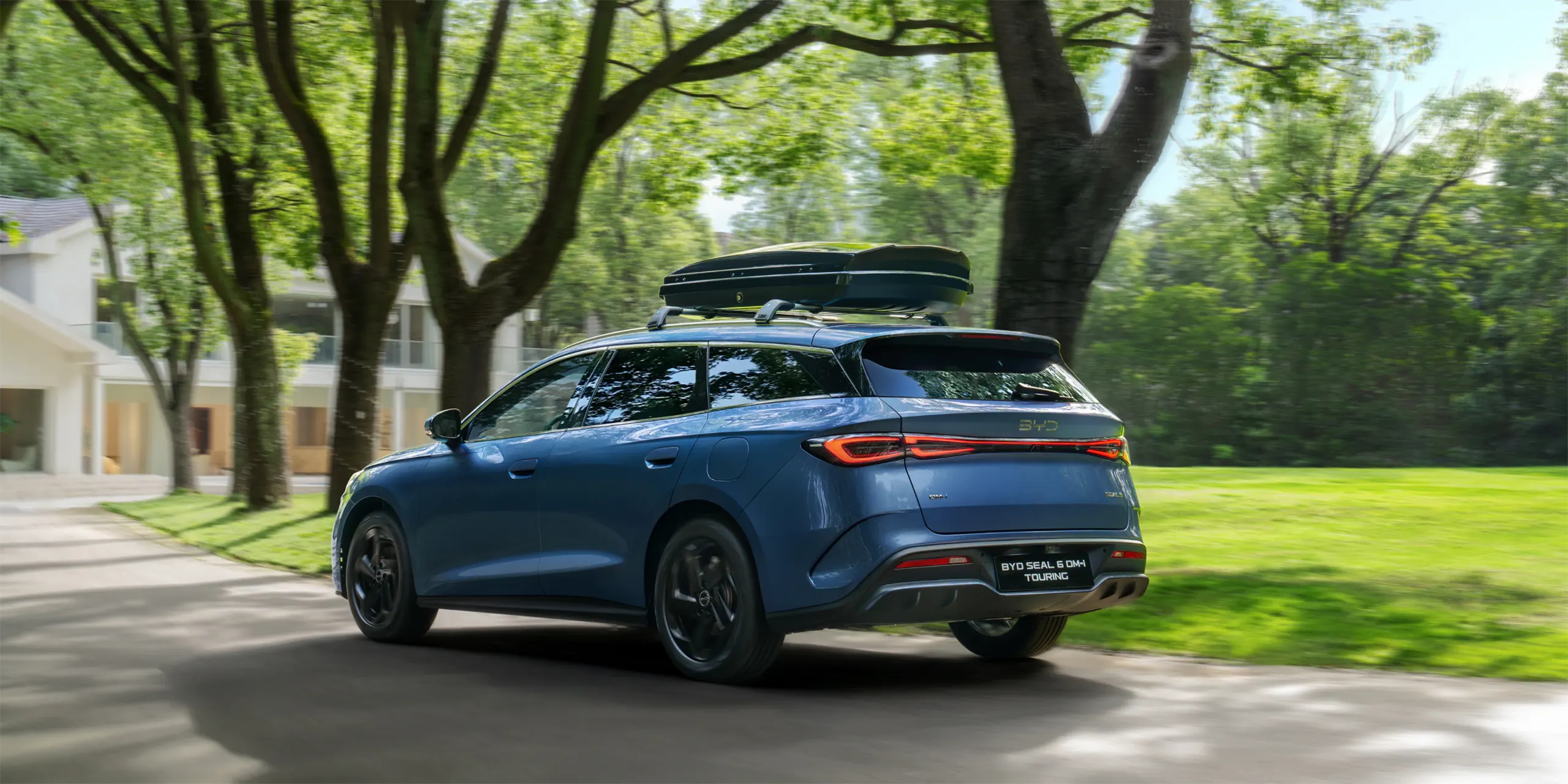 byd seal 6 dmi touring driving 01 l